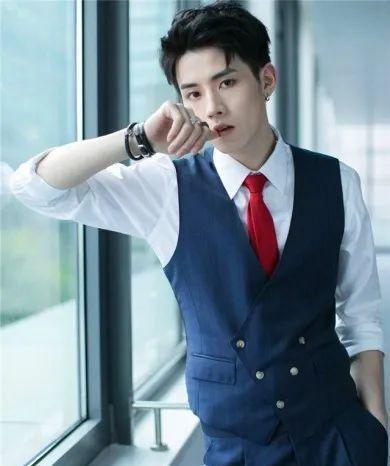 吃瓜翻脸男星是谁,揭秘娱乐圈男星背后的真相