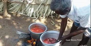 印度大叔吃长瓜图片